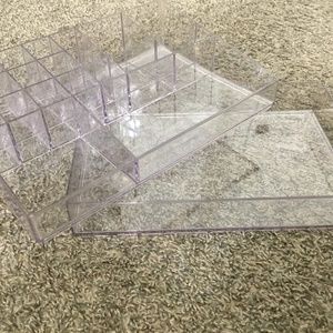 Clear plastic makeup organizer